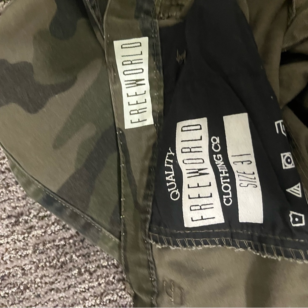 Camouflage jeans - Picture 4 of 8